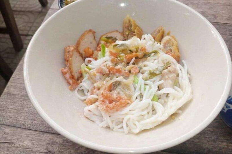 Phnom Penh Breakfast & Morning Market Tour Includes drinks - What You Can Expect from This Morning Food Tour