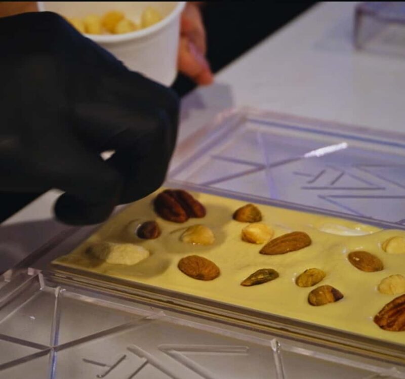 Phnom Penh: Chocolate Workshop - Make & Decorate Your Bar - Practical Details