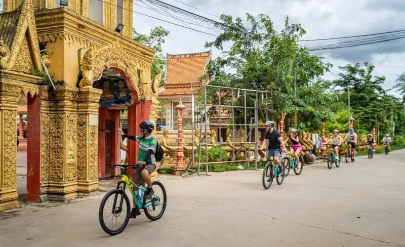 Phnom Penh City Bike Haft-Day Tour - An Authentic Way to See Phnom Penh