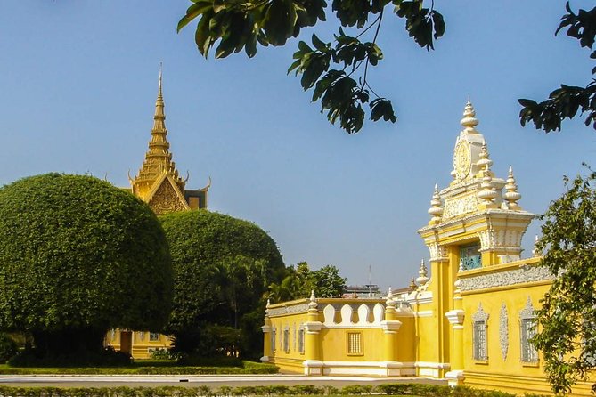 Phnom Penh City Tours, S21, Killing Field and the Royal Palace - Reviews and Testimonials