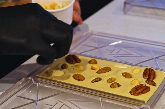 Phnom Penh Create Your Own Cambodian Chocolate Bar - Detailed Breakdown of the Itinerary