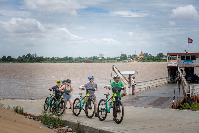 Phnom Penh: Cycle the Silk Island - Haft Day Tour - Silk-Making Facility Visit