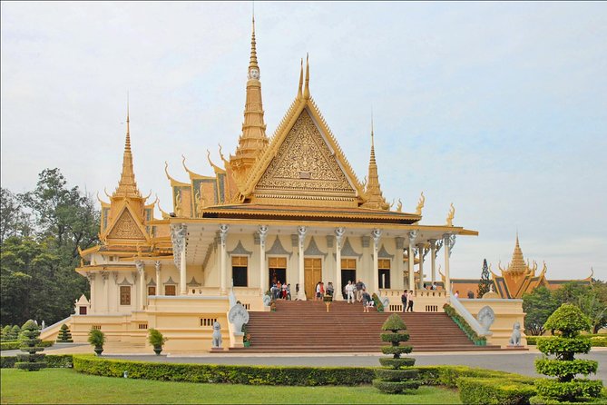 Phnom Penh Full Day Private Tours - Must-See Attractions in Phnom Penh
