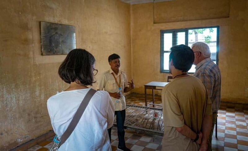 Phnom Penh: Haft-Day to Tuol Sleng Museum & Killing Field - The Sum Up