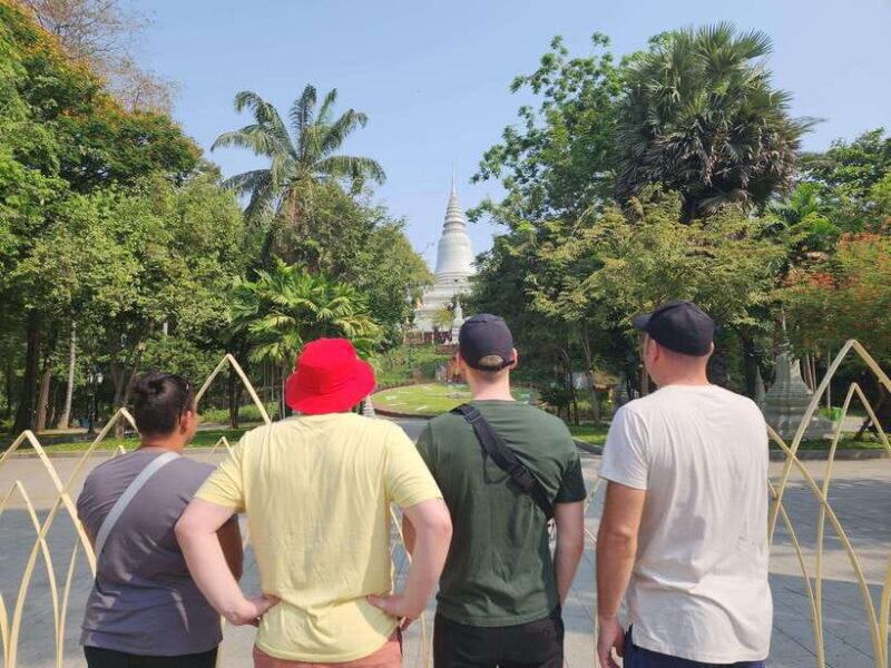 Phnom Penh: Highlights Tour Including S21 and Killing Fields - What Reviewers Love