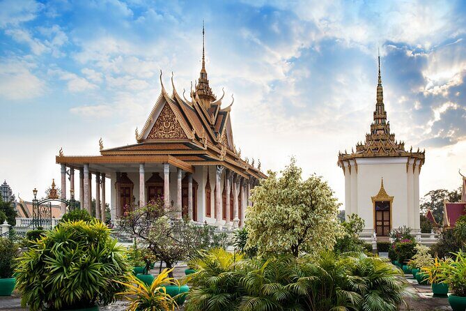 Phnom Penh Night Foodie Adventure Private Shore Tour 4 Hours - Good To Know