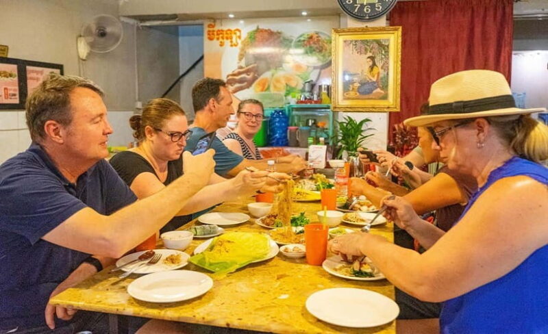 Phnom Penh: Night Foodie Tour by Tuk Tuk with Drinks - Who Will This Tour Suit Best?