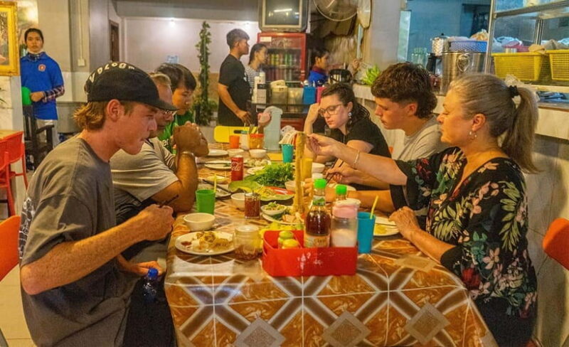 Phnom Penh: Night Foodie Tour by Tuk Tuk with Drinks - An In-Depth Look at the Phnom Penh Night Foodie Tour