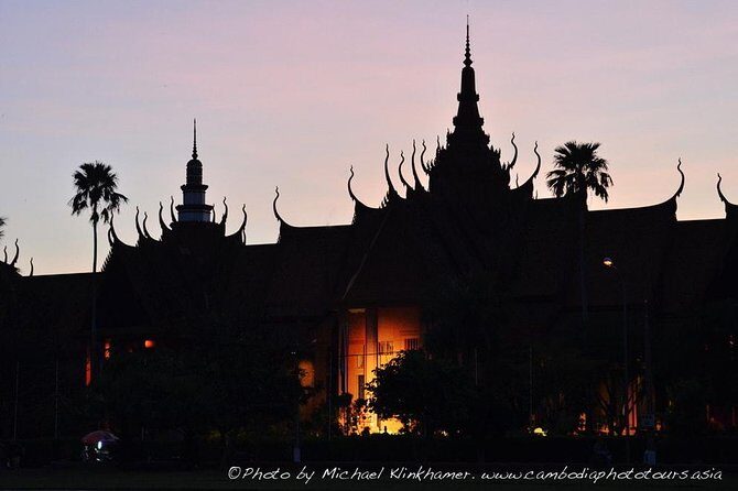 Phnom Penh Night Photo walk with Cambodia Photo Tours - Good To Know