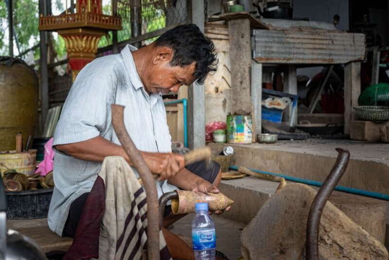 Phnom Penh: Phnom Oudong & Koh Chen Village - Lunch include - Koh Chen Village: Traditional Craftsmanship and Artisanship