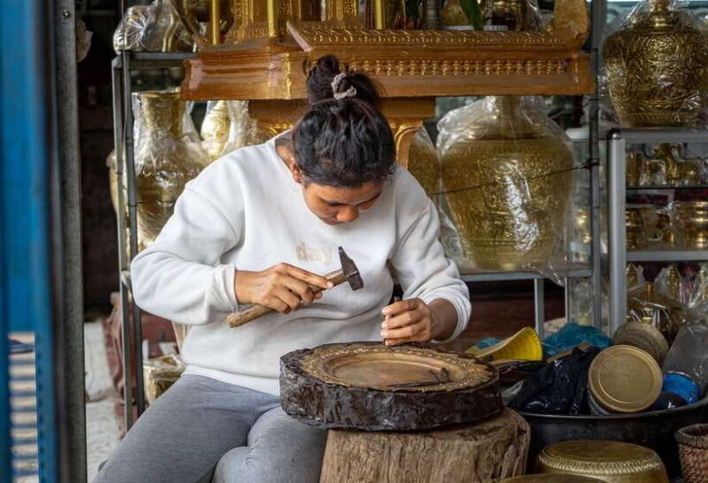 Phnom Penh: Phnom Oudong & Koh Chen Village - Lunch include - The Transportation and Group Dynamics