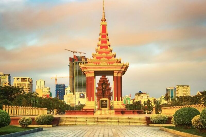 Phnom Penh: Private custom tour with a local guide - Duration and Cost-Value Analysis
