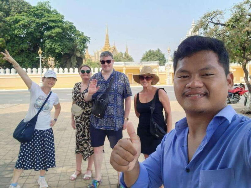 Phnom Penh: Private Tuk-Tuk Tour with English-Speaking - Good To Know