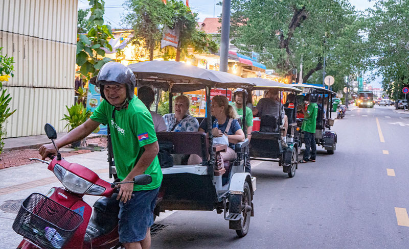Phnom Penh Royal Palace Evening Tour - The Royal Palace needs a clear answer