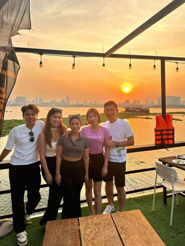 Phnom Penh: Sunset Cruise with freeflow beers & BBQ buffet - A Closer Look at the Itinerary