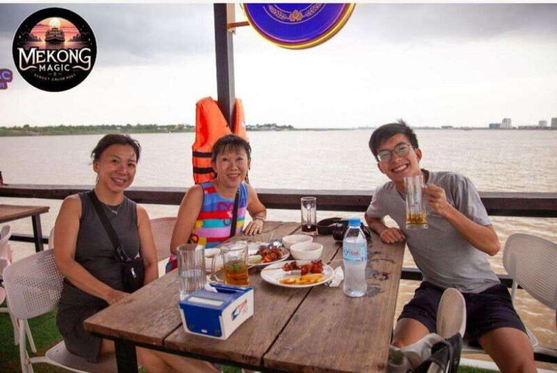 Phnom Penh: Sunset Cruise with freeflow beers & BBQ buffet - FAQ