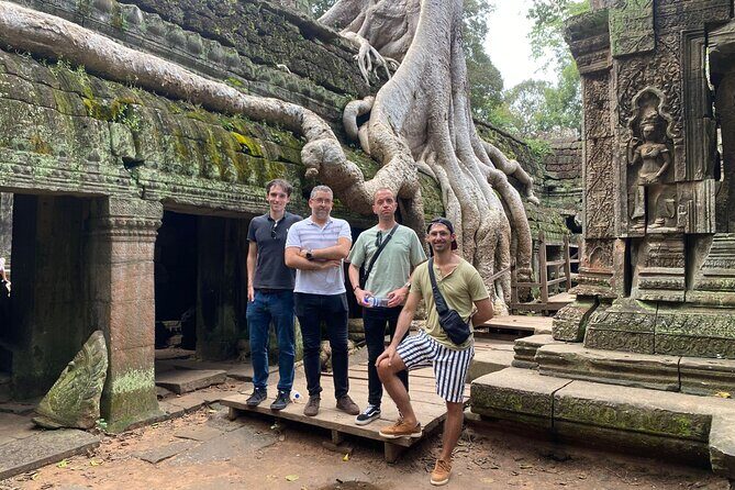 Phnom Penh to Angkor Wat Temples Park Day Tour Ticket and Lunch - Exploring Angkor Wat: The Crown Jewel