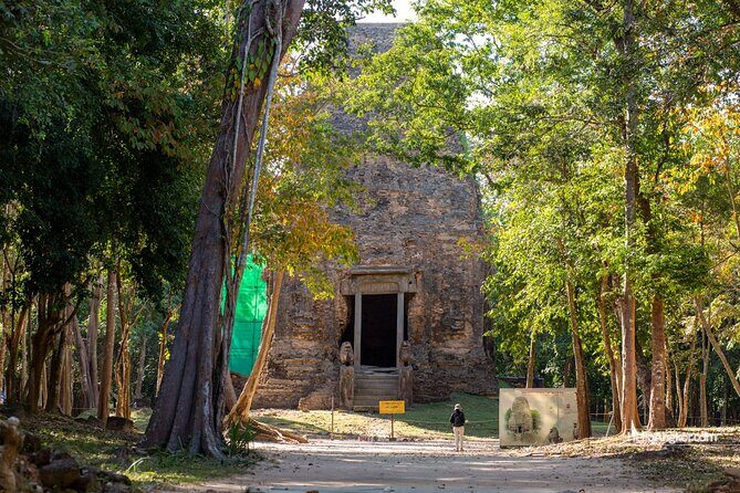 Phnom Penh to Siem Reap: Sambor Prei Kuk & Spider Market Stop - End of the Journey: Drop-Off in Siem Reap