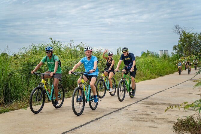 Phnom Penh to Silk Island Sunset Bike Tour/ E-Bike or Tuk Tuk - FAQ