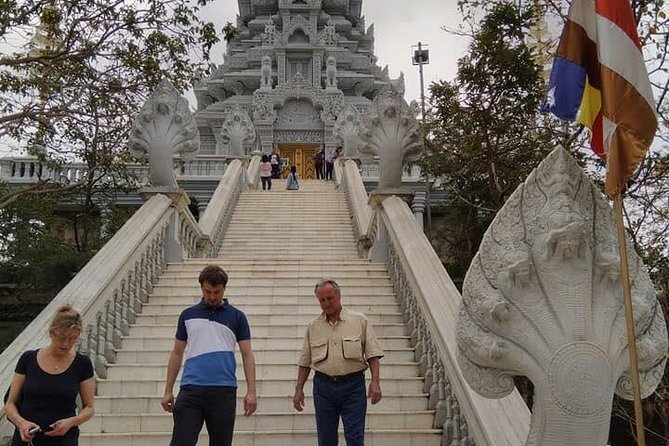 Phnom Penh Tour Guides - Tips for a Memorable Tour Experience