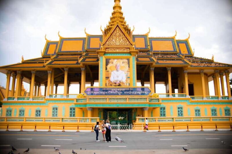 Phnom Penh: Walking Highlight City Tour - Authenticity and Value