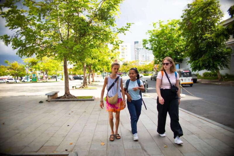 Phnom Penh: Walking Highlight City Tour - The Sum Up