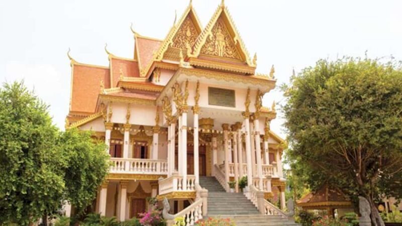 Phnom Penh Walking Tour: History, Culture, Art & Street Food - Who Should Do This Tour?