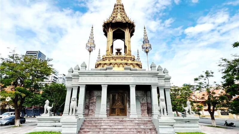 Phnom Penh Walking Tour: History, Culture, Art & Street Food - The Sum Up