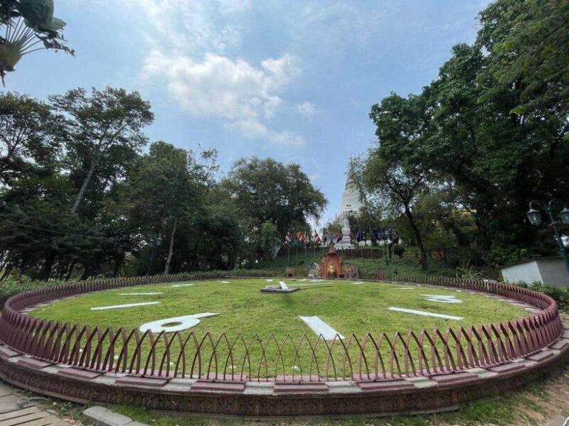 Phnom Phnom: Local Market & Culture Walking of City Tour - Good To Know