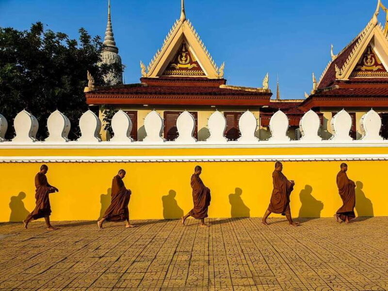 PhnomPenh: Explore Non Local Experience Life of City Tour - What’s Included & What to Keep in Mind