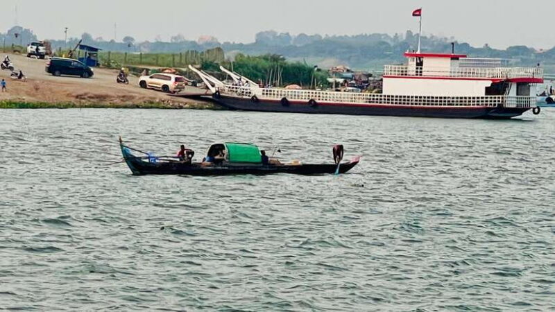 PhnomPenh: Explore Non Local Experience Life of City Tour - The Practicalities