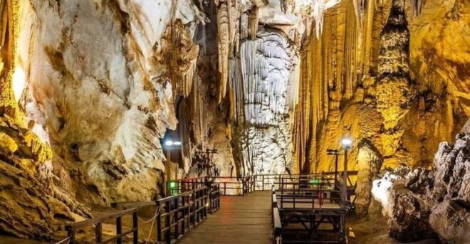 Phong Nha Cave & Dark Cave 1 Day Trip From Dong Hoi/PhongNha - Included Amenities