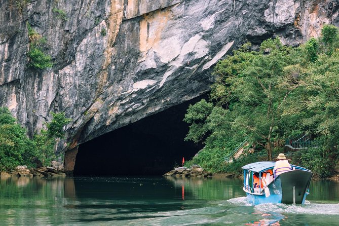PHONG NHA CAVE- PARADISE CAVE FULL DAY FROM DONG HOI or PHONG NHA - Directions to Phong Nha Cave