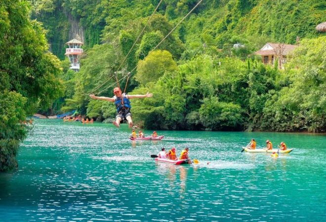 Phong Nha/Dong Hoi : Phong Nha Cave and Zipline in Dark Cave - What to Bring