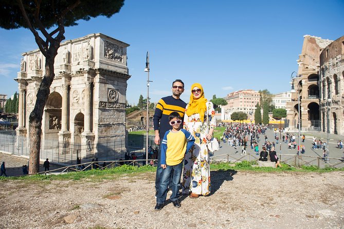 Photo Portraits Walking Tour in Rome - Meeting and Pickup Information