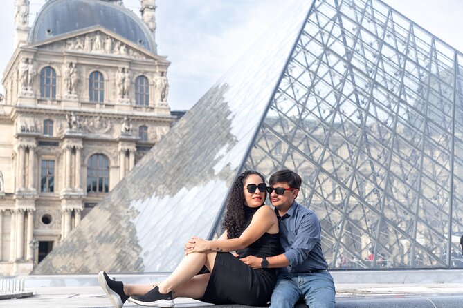 Photo Session in Paris 1 Hour Eiffel Tower - Delivery of Photos