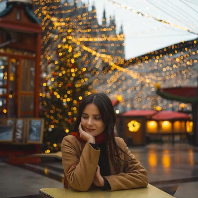 Photo shoot at the Cologne Christmas market with a local photographer - Good To Know