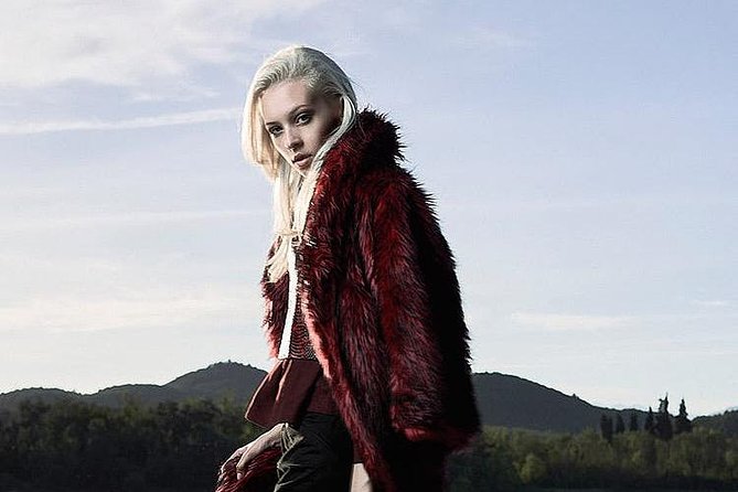 Photo Shoot in Barcelona - Meeting and Pickup Details