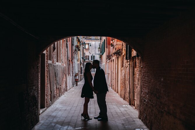 Photo Shoot in Venice - Pricing and Guarantee Details