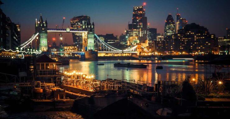 Photo Tour: London City of Lights - Photography Tips for Nighttime Shots