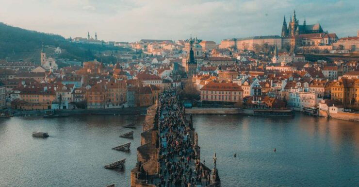 Photo Tour: Prague Famous City Landmarks Tour - Tour Duration and Cancellation Policy