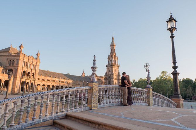 Photo Tour Session in Seville - Professional Photographer and Stunning Monuments