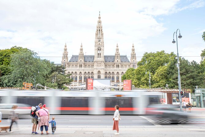 Photo Tour to the Most Beautiful Buildings in the City of Vienna - Must-See Landmarks in the City