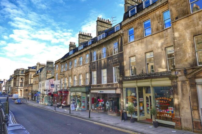 Photo Tours in Bath: Walking Tour With Local Expert Guide - Preparation and Accessibility