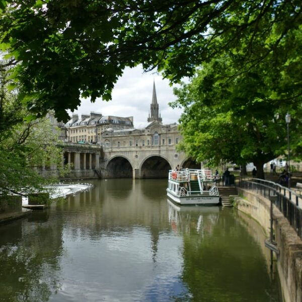 Photo Tours in Bath: Walking Tour With Local Expert Guide - Photo Composition Guidance