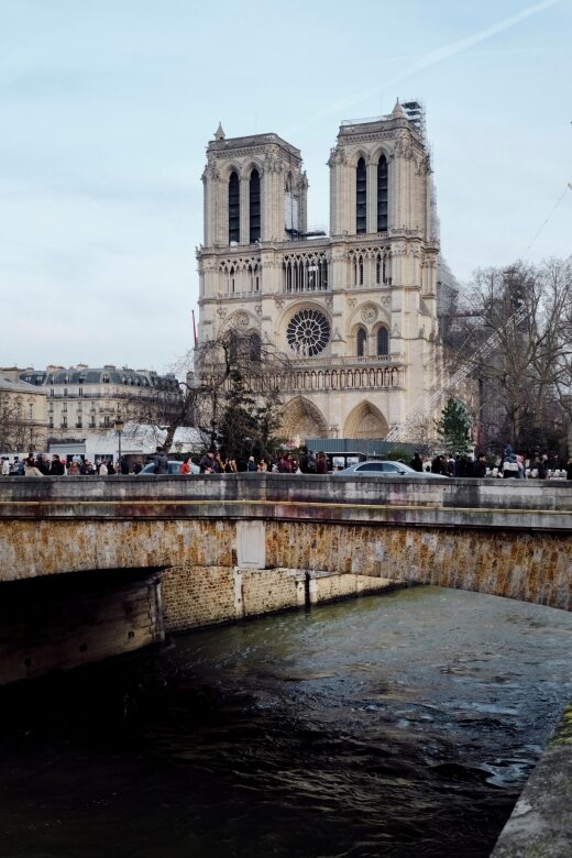 Photo Workshop in Paris sightseeing Notre Dame and Louvre - Authentic Insights from Past Participants