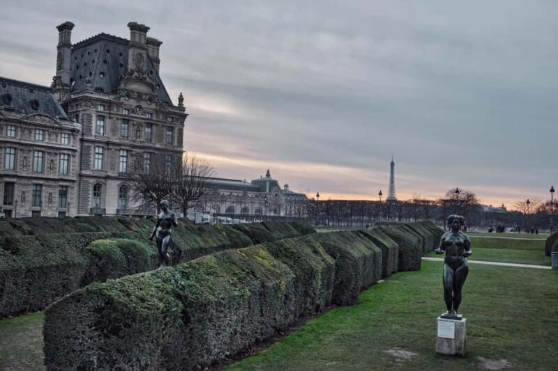 Photo Workshop in Paris sightseeing Notre Dame and Louvre - Frequently Asked Questions