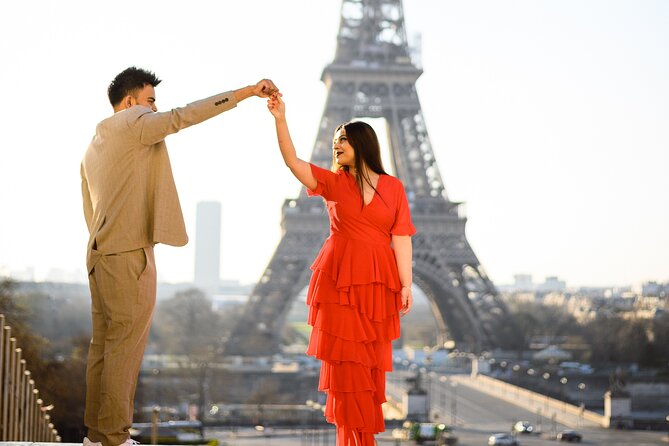 Photographer, Professional Photo Shoot - Eiffel Tower - Directions