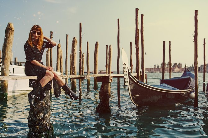 Photographer, Professional Photo Shoot - Venice - Pricing and Booking Details