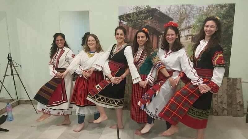 Photos with traditional costumes in Sofia - Why This Experience Is Worth It